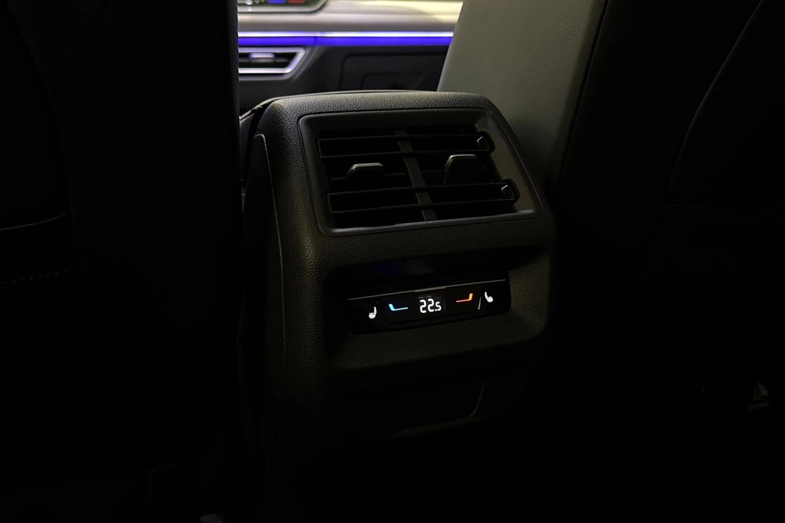 vihreä Volkswagen Tiguan 2026 kuva 15.