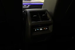 vihreä Volkswagen Tiguan 2026 kuva 15.