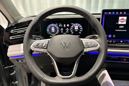 vihreä Volkswagen Tiguan 2026 kuva 16.