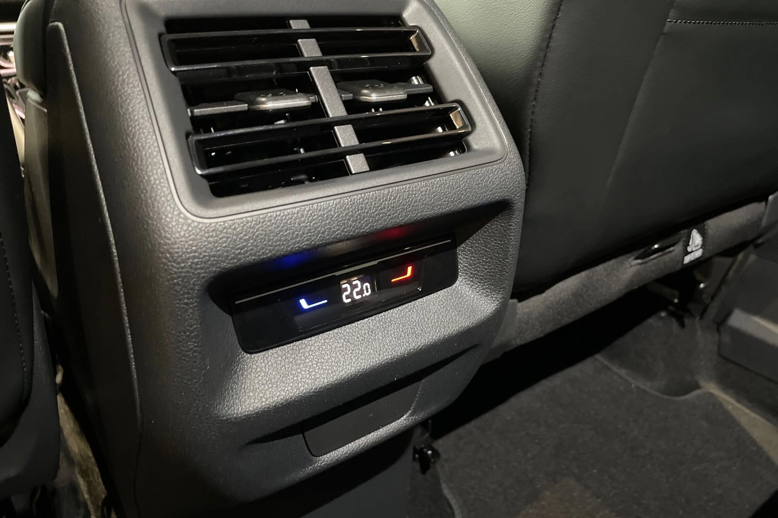 musta Volkswagen Tiguan 2027 kuva 16.