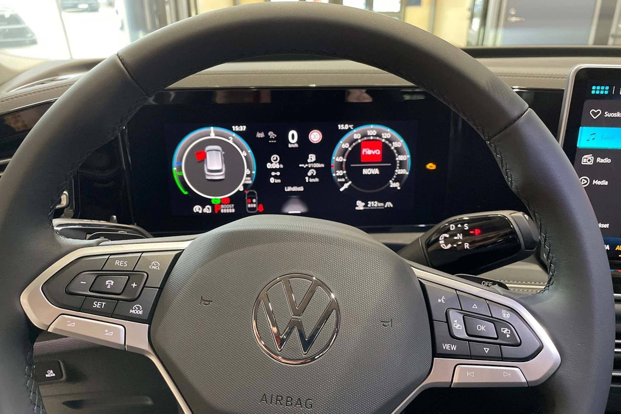 musta Volkswagen Tiguan 2027 kuva 19.