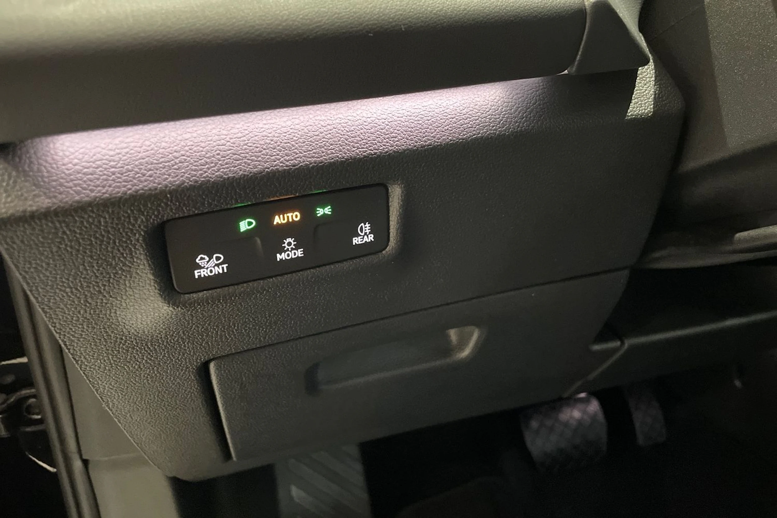 musta Volkswagen Tiguan 2027 kuva 26.