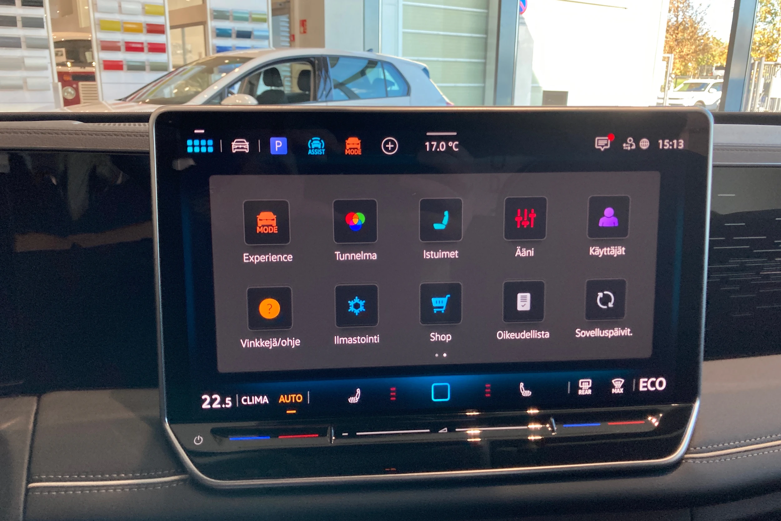 sininen Volkswagen Tiguan 2027 kuva 15.