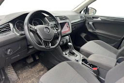 Musta Volkswagen Tiguan Allspace 2018 kuva 3.