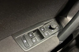 Musta Volkswagen Tiguan Allspace 2018 kuva 17.