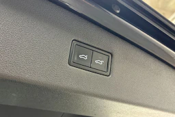 Musta Volkswagen Tiguan Allspace 2018 kuva 29.