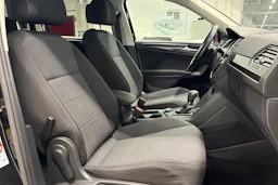 Musta Volkswagen Tiguan Allspace 2018 kuva 30.