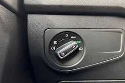 valkoinen Volkswagen Tiguan Allspace 2018 kuva 22.