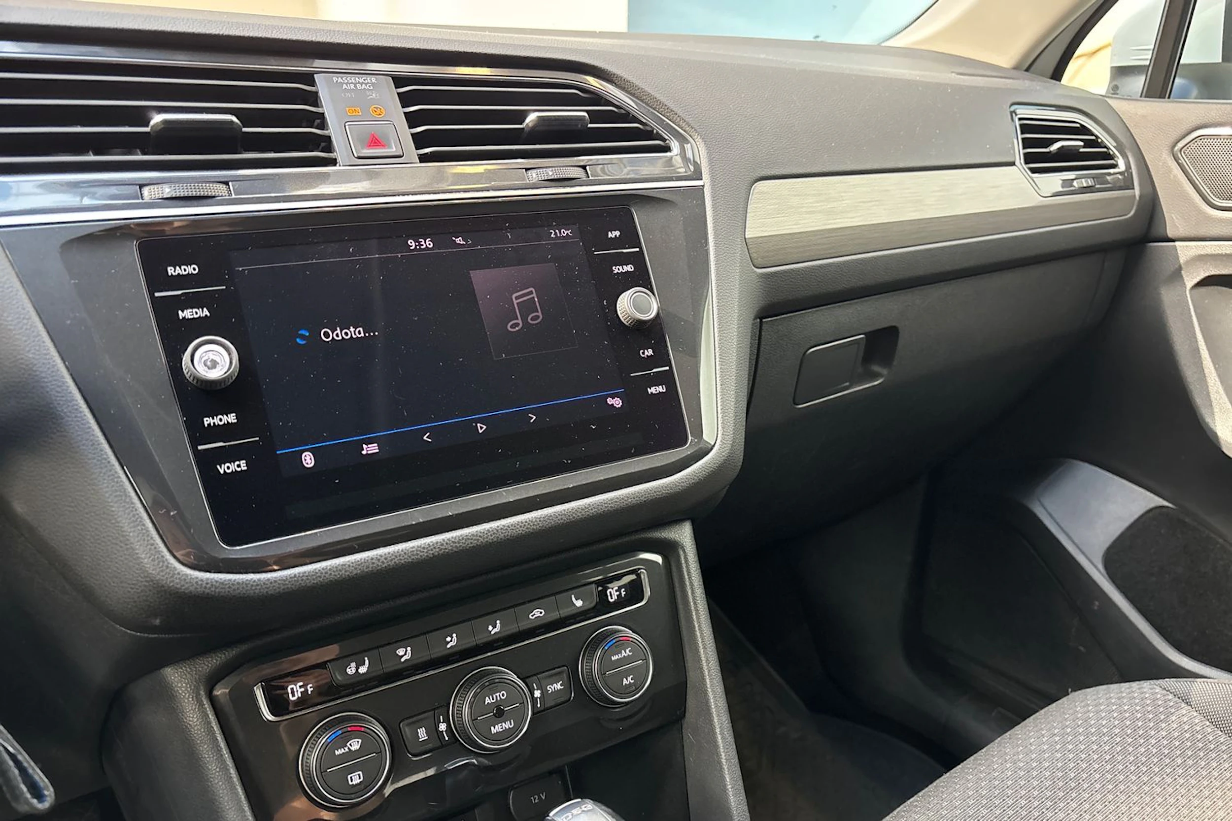valkoinen Volkswagen Tiguan Allspace 2018 kuva 26.