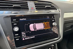 valkoinen Volkswagen Tiguan Allspace 2018 kuva 27.