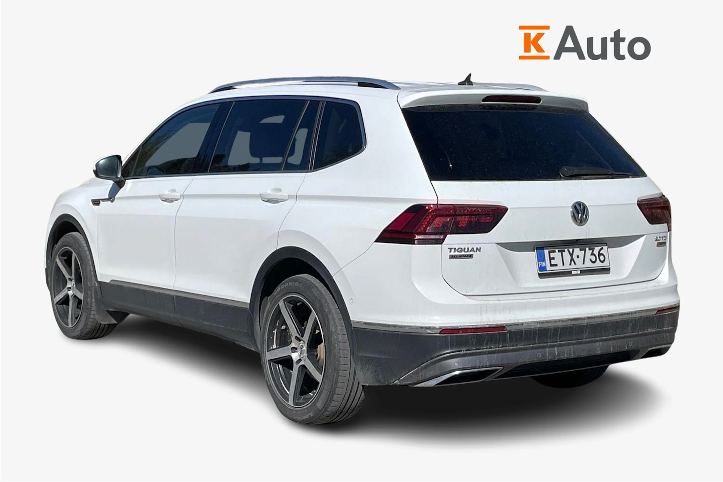 Valkoinen Volkswagen Tiguan Allspace 2018 kuva 2.