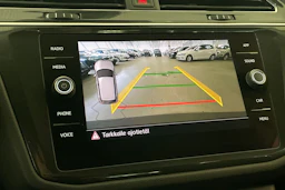 Valkoinen Volkswagen Tiguan Allspace 2018 kuva 16.