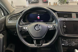 Valkoinen Volkswagen Tiguan Allspace 2018 kuva 29.