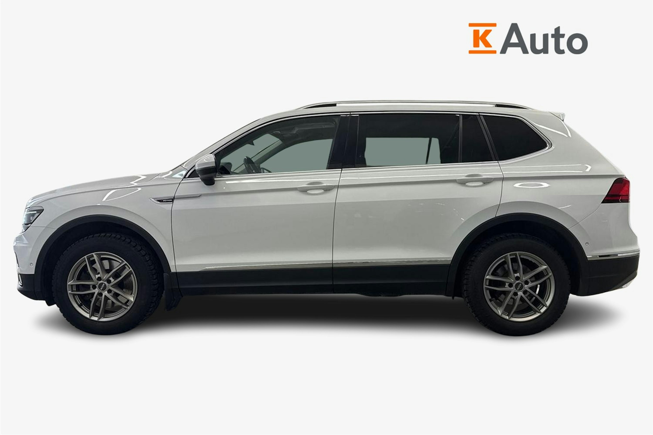 valkoinen Volkswagen Tiguan Allspace 2018 kuva 6.