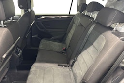 valkoinen Volkswagen Tiguan Allspace 2018 kuva 10.