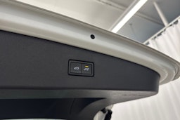 valkoinen Volkswagen Tiguan Allspace 2018 kuva 17.