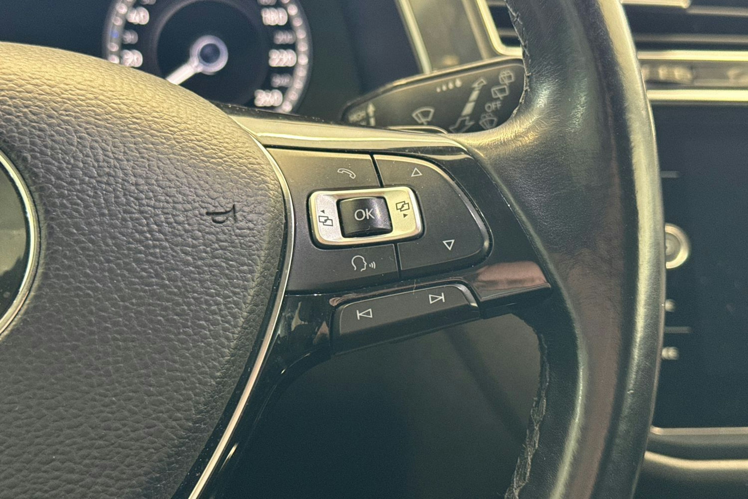 valkoinen Volkswagen Tiguan Allspace 2018 kuva 19.