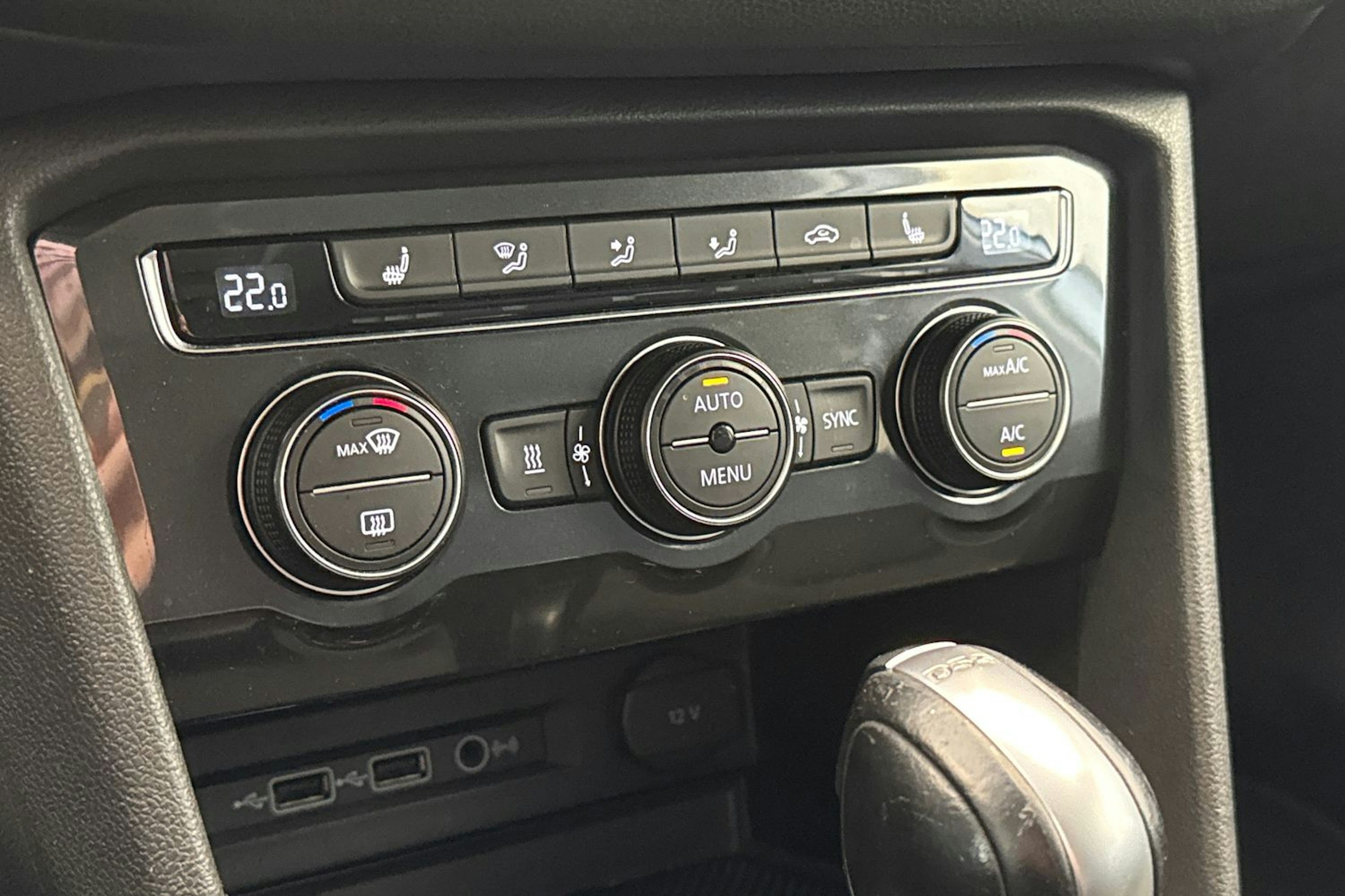 valkoinen Volkswagen Tiguan Allspace 2018 kuva 22.