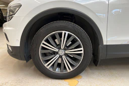 valkoinen Volkswagen Tiguan Allspace 2018 kuva 10.