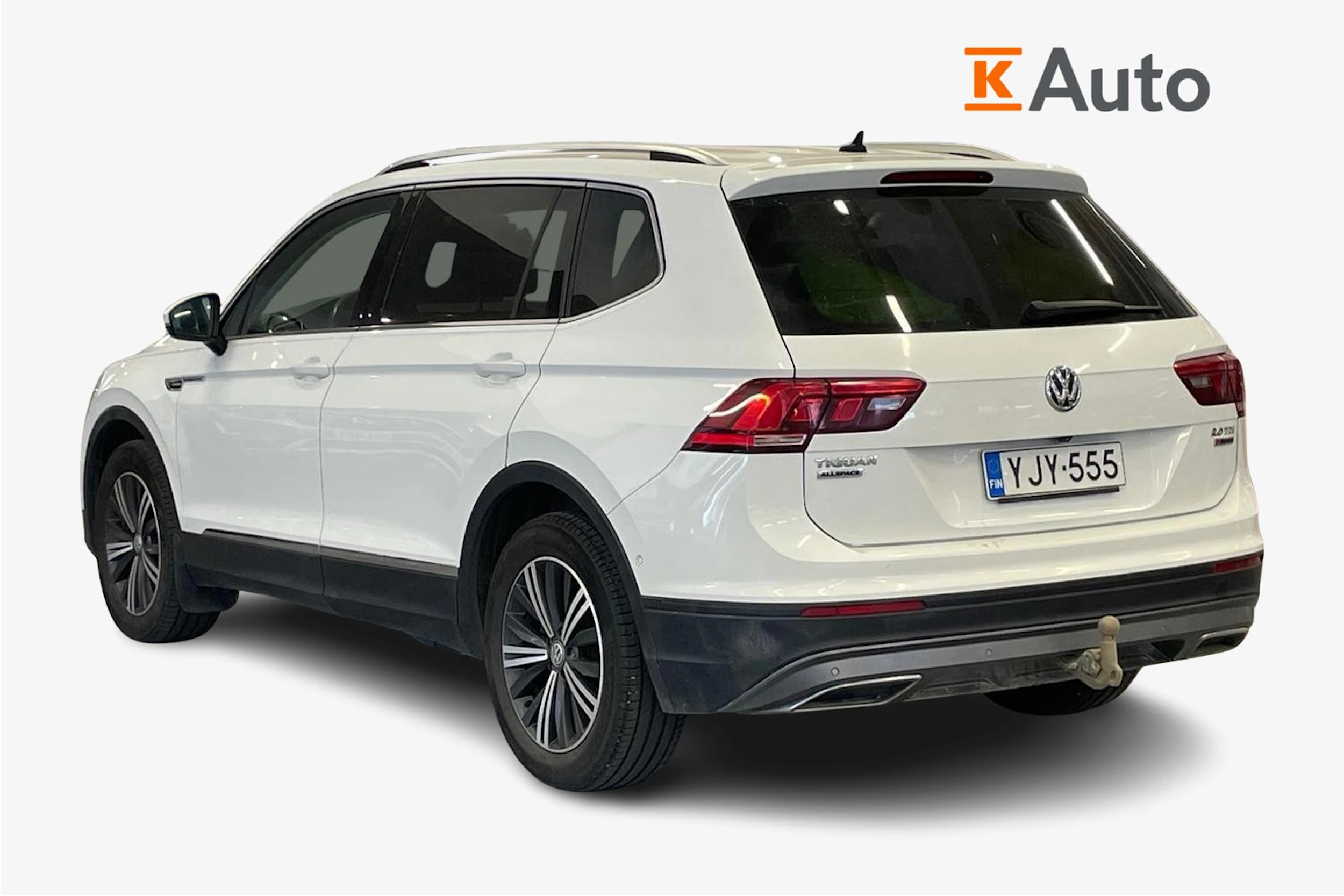 Valkoinen Volkswagen Tiguan Allspace 2018 kuva 2.