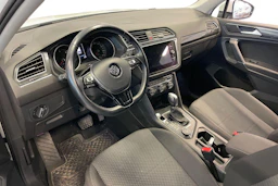 Valkoinen Volkswagen Tiguan Allspace 2018 kuva 3.