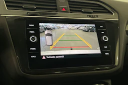 Valkoinen Volkswagen Tiguan Allspace 2018 kuva 12.