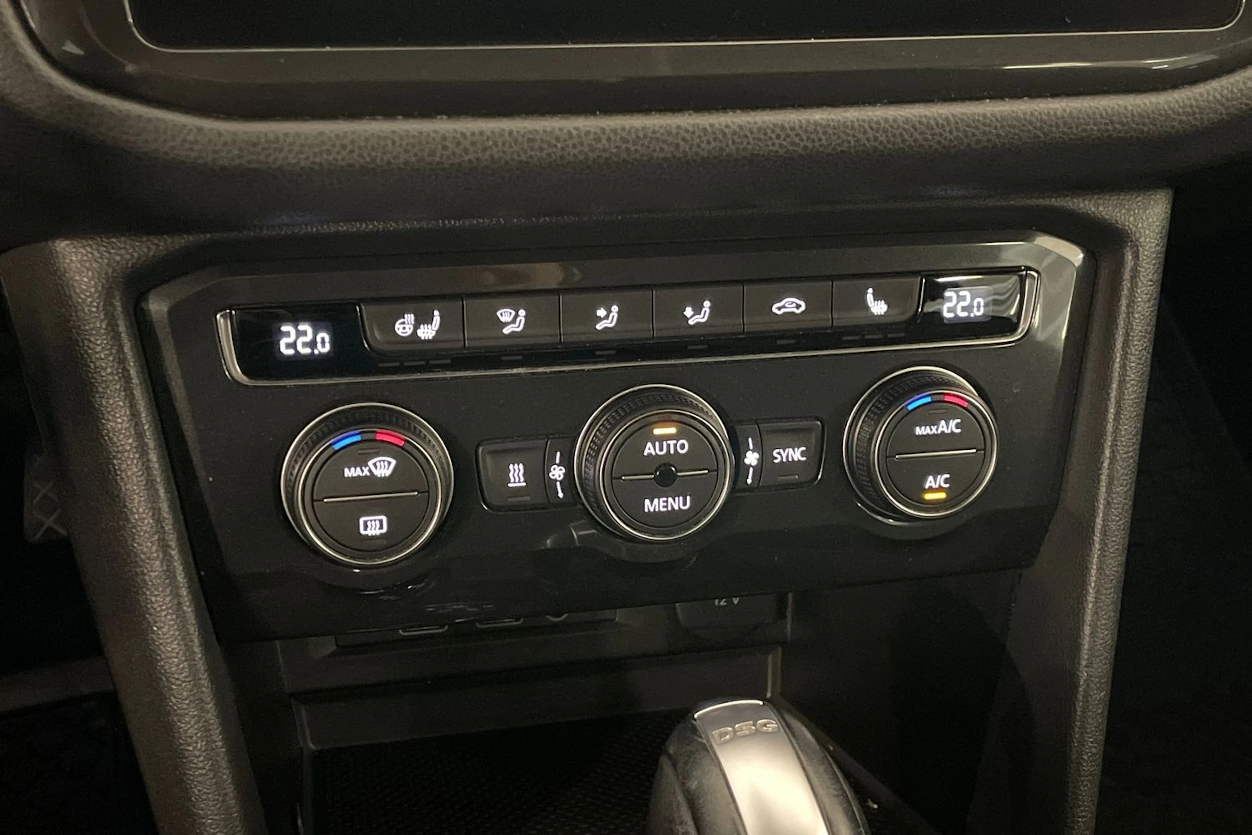 Valkoinen Volkswagen Tiguan Allspace 2018 kuva 14.