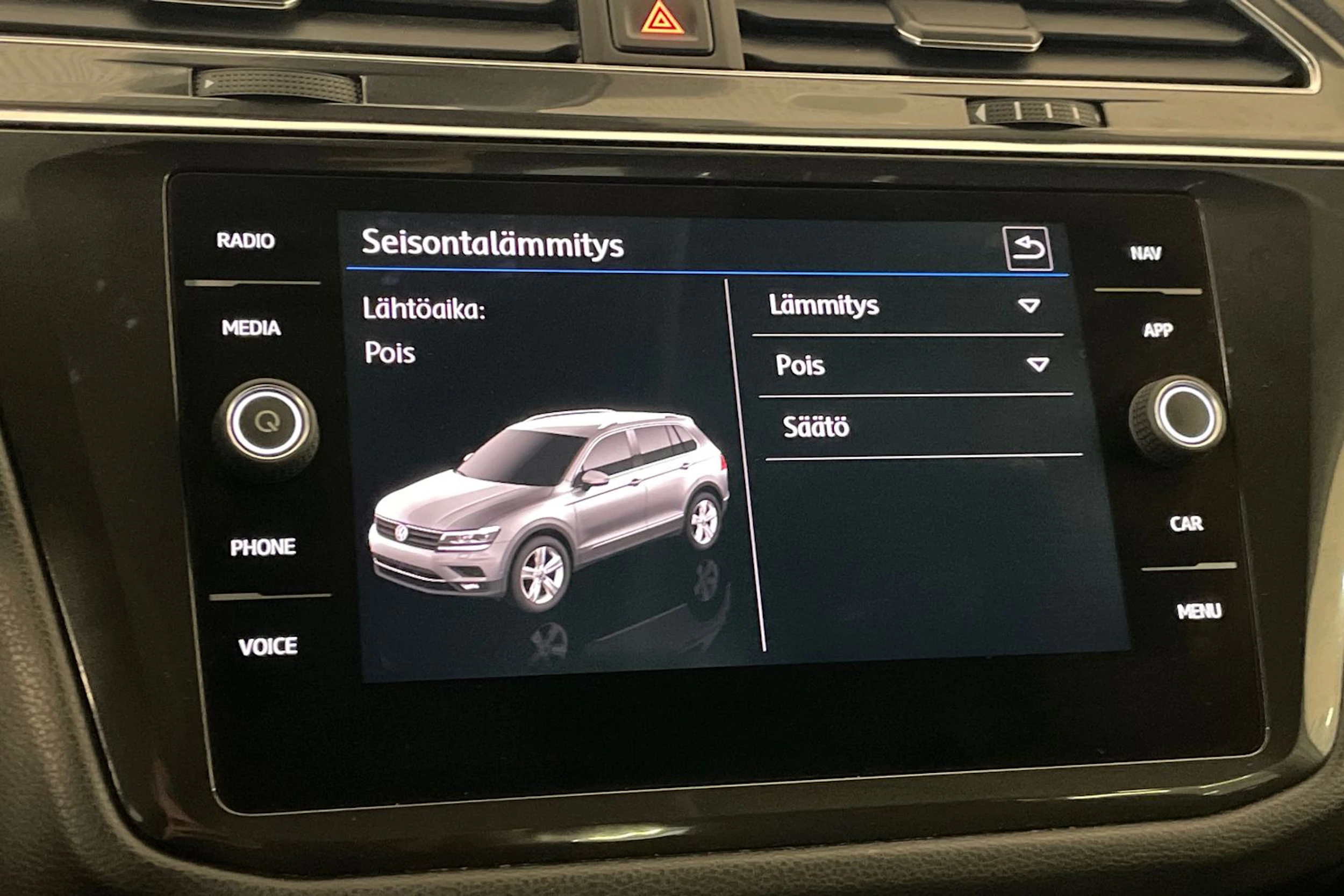 Valkoinen Volkswagen Tiguan Allspace 2018 kuva 17.