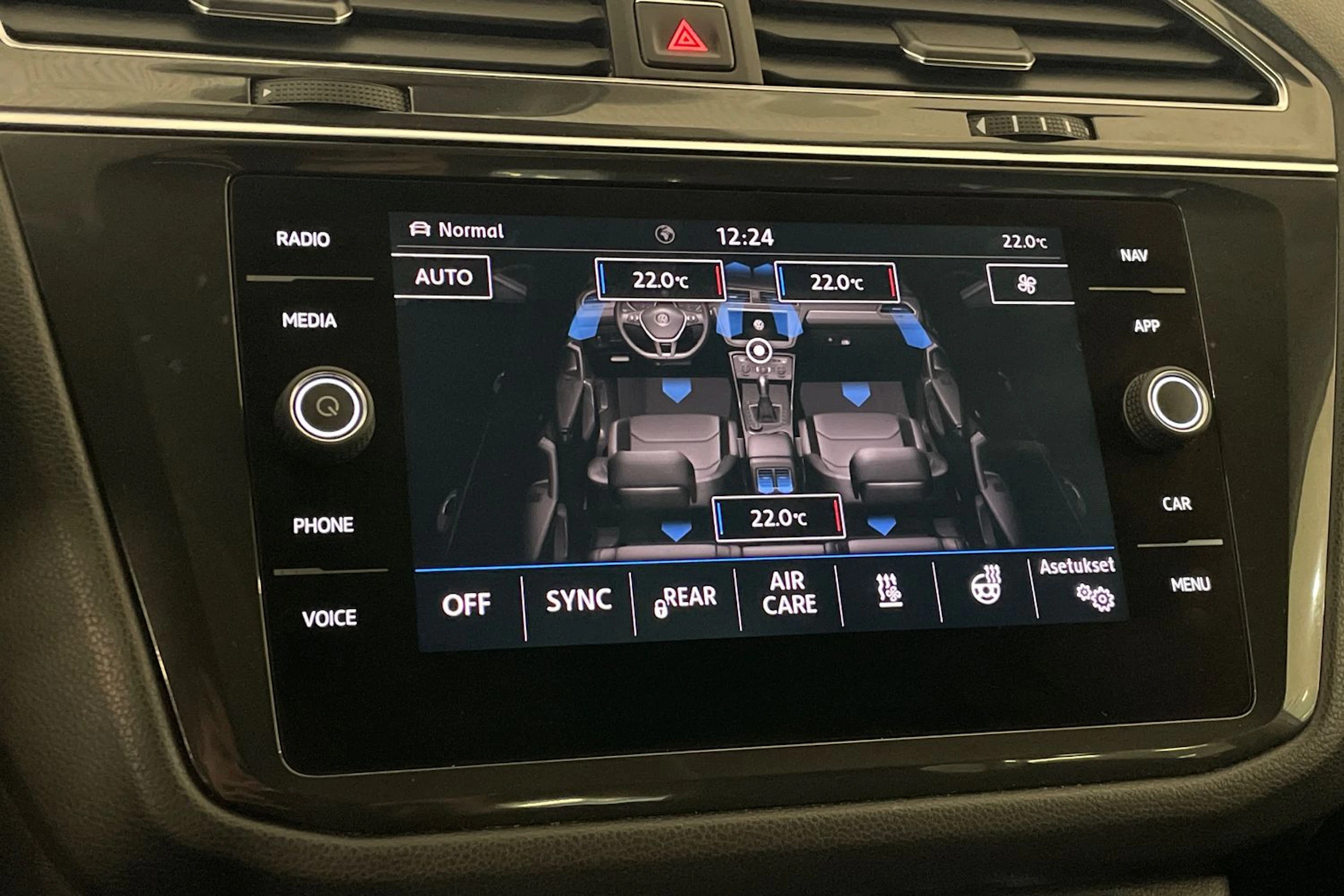 Valkoinen Volkswagen Tiguan Allspace 2018 kuva 18.