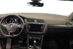 Valkoinen Volkswagen Tiguan Allspace 2019 kuva 9.