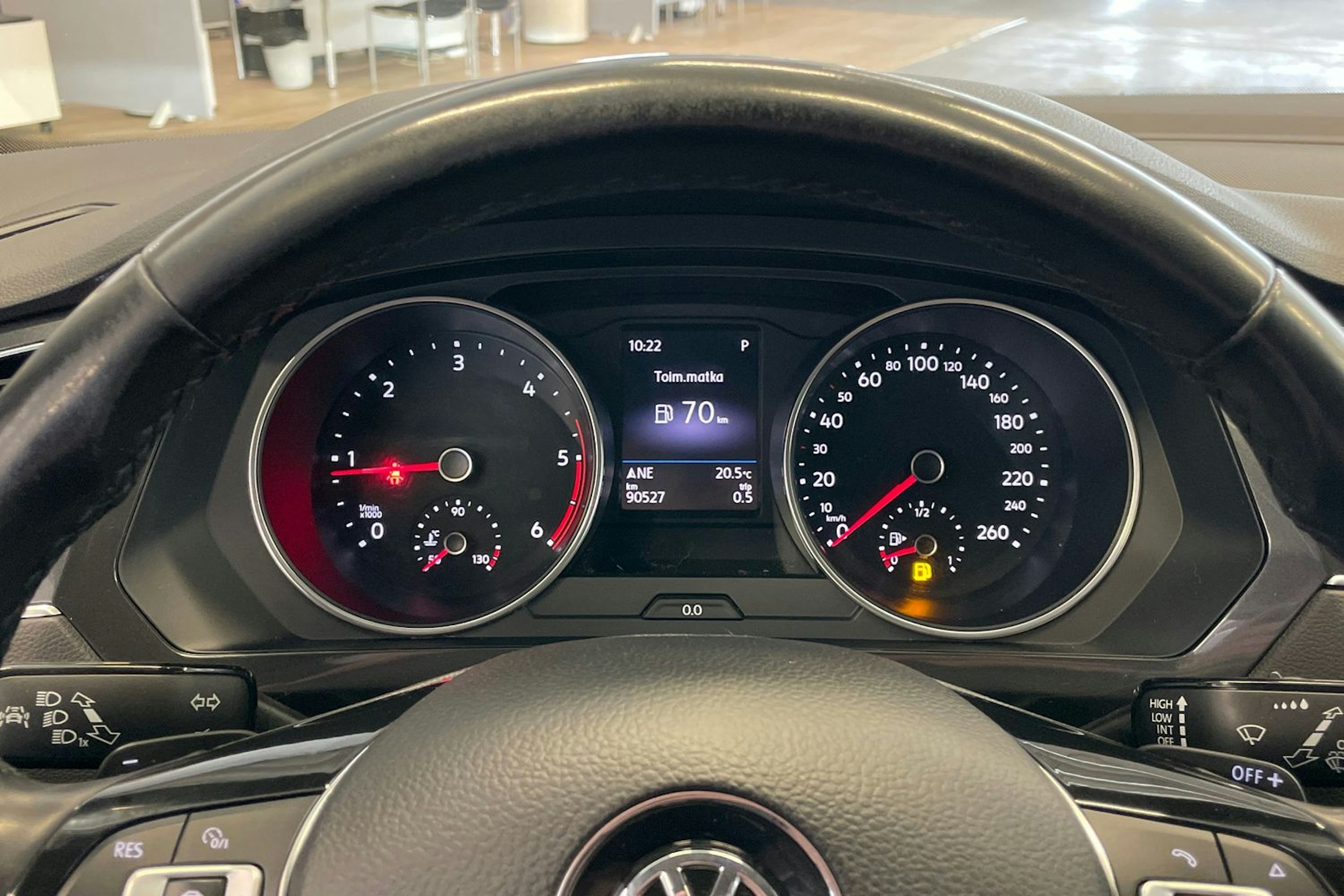 Valkoinen Volkswagen Tiguan Allspace 2019 kuva 17.