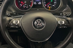 Valkoinen Volkswagen Tiguan Allspace 2019 kuva 18.