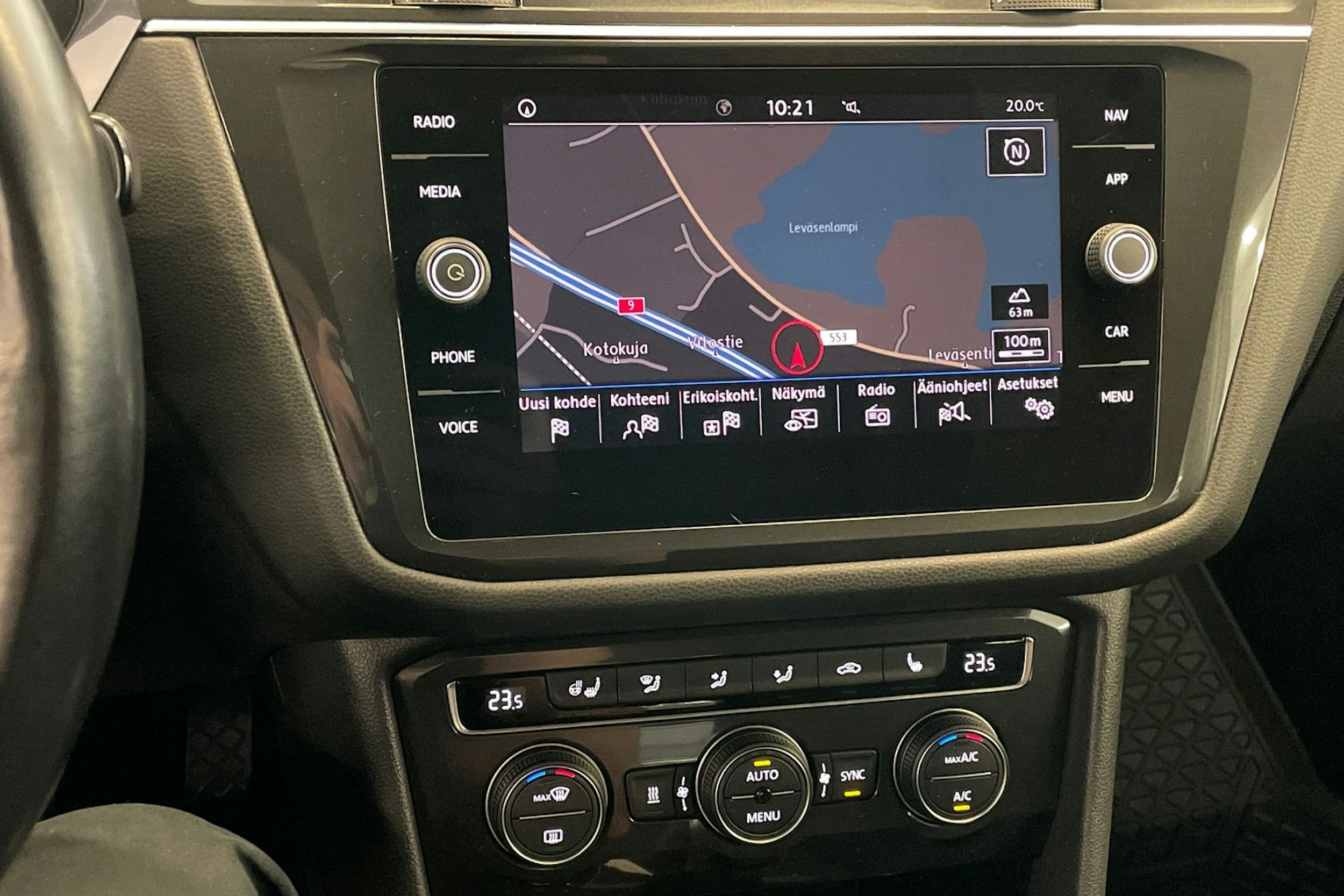 Valkoinen Volkswagen Tiguan Allspace 2019 kuva 19.