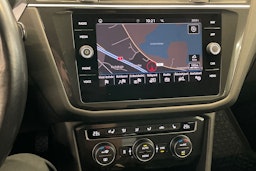 Valkoinen Volkswagen Tiguan Allspace 2019 kuva 19.