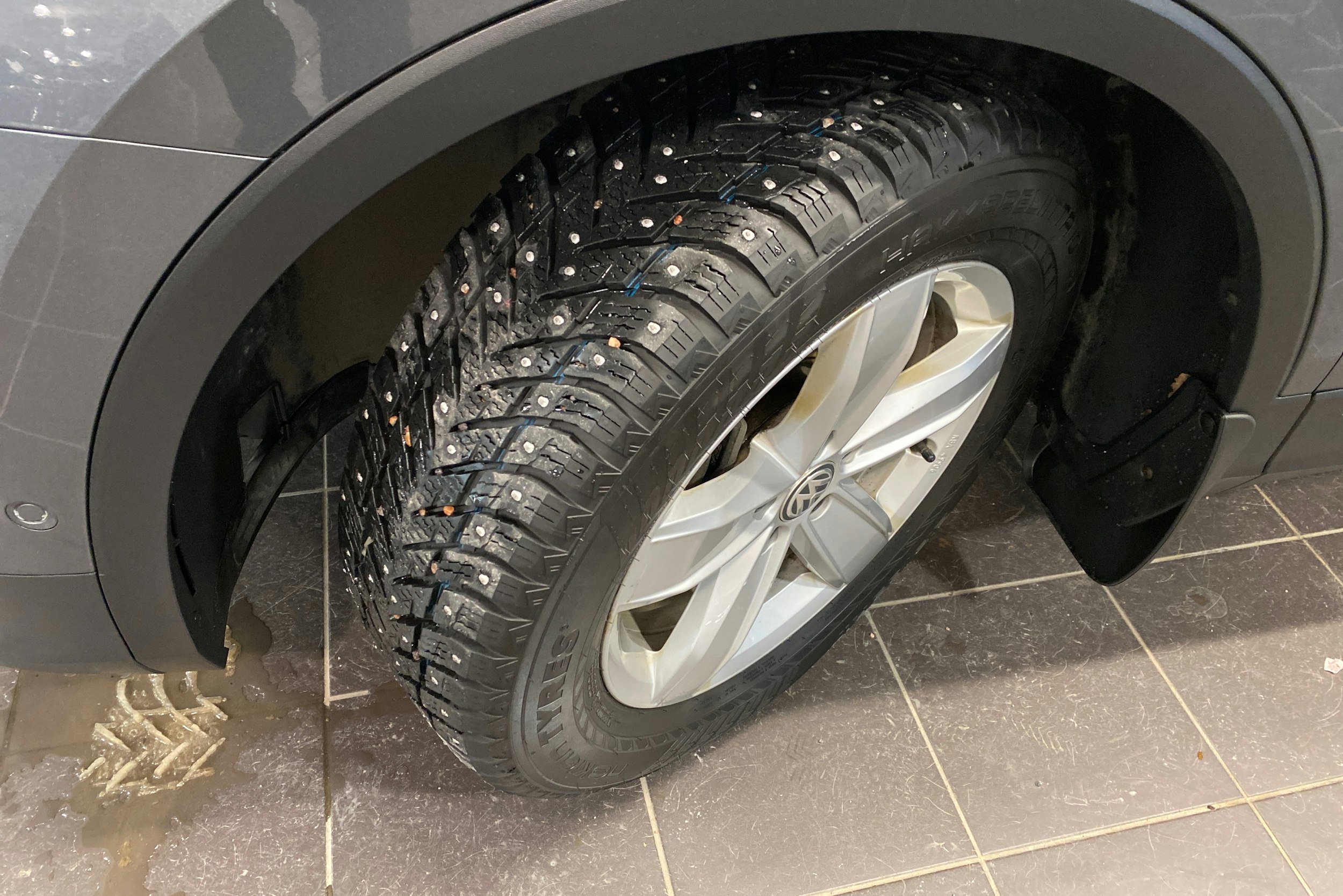 harmaa Volkswagen Tiguan Allspace 2019 kuva 13.