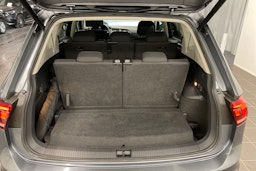 harmaa Volkswagen Tiguan Allspace 2019 kuva 16.