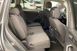 harmaa Volkswagen Tiguan Allspace 2019 kuva 21.
