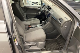 harmaa Volkswagen Tiguan Allspace 2019 kuva 22.