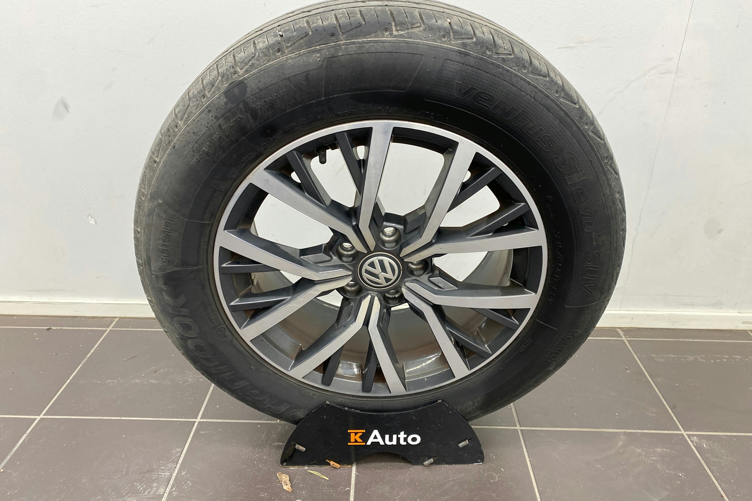 harmaa Volkswagen Tiguan Allspace 2019 kuva 24.