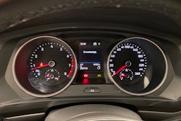 harmaa Volkswagen Tiguan Allspace 2019 kuva 31.