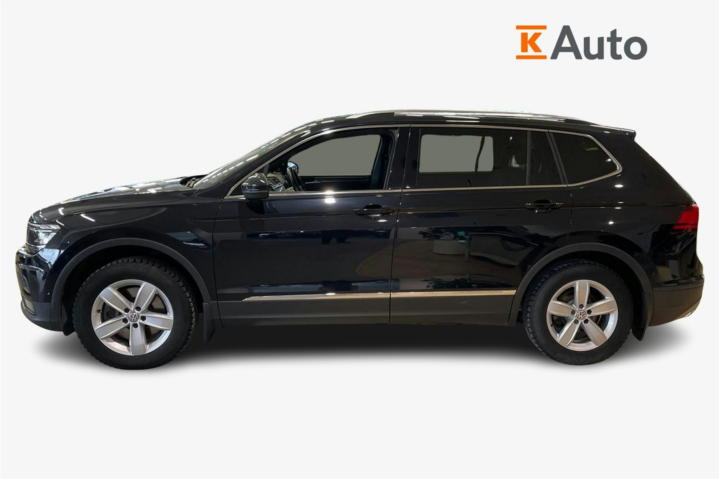 Musta Volkswagen Tiguan Allspace 2019 kuva 6.