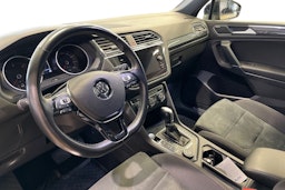 Musta Volkswagen Tiguan Allspace 2019 kuva 7.
