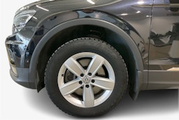 Musta Volkswagen Tiguan Allspace 2019 kuva 11.