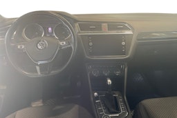 Harmaa Volkswagen Tiguan Allspace 2019 kuva 9.