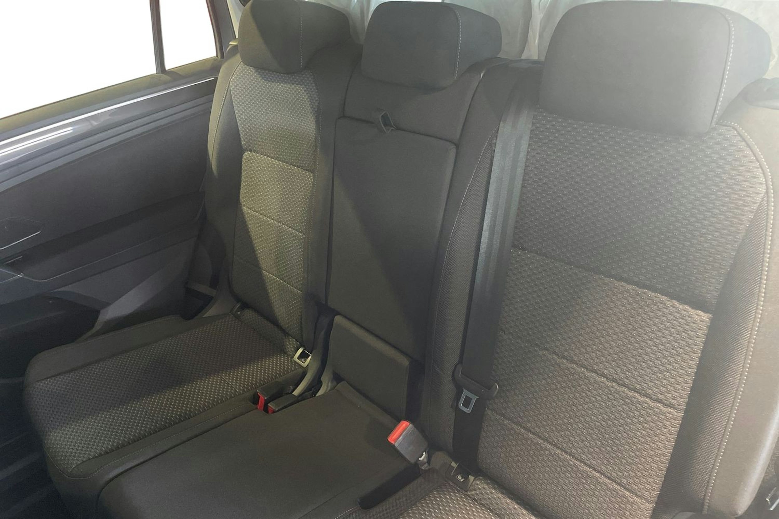 Harmaa Volkswagen Tiguan Allspace 2019 kuva 10.