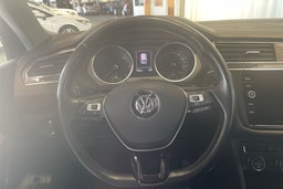 Harmaa Volkswagen Tiguan Allspace 2019 kuva 14.