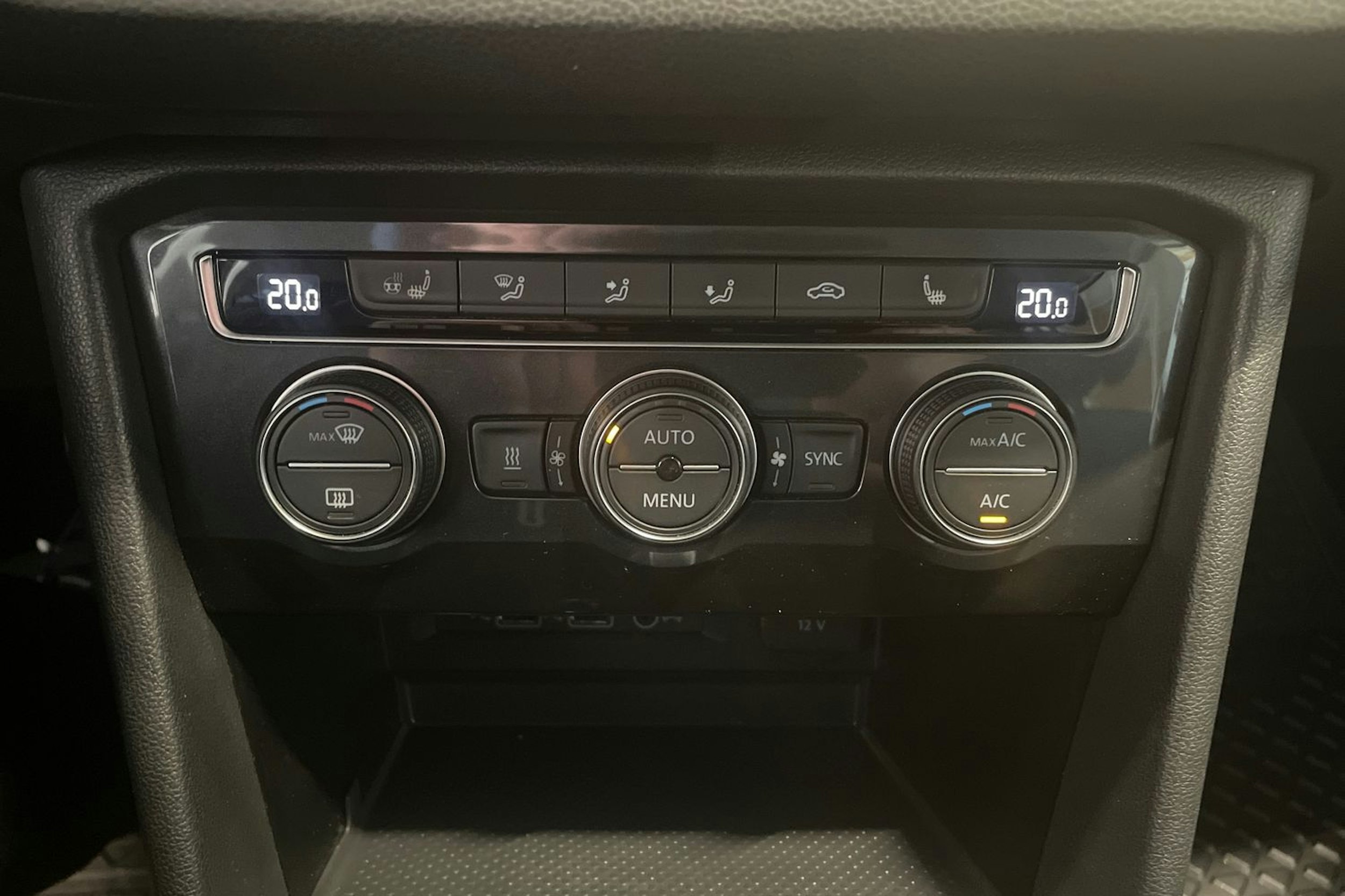 Harmaa Volkswagen Tiguan Allspace 2019 kuva 21.