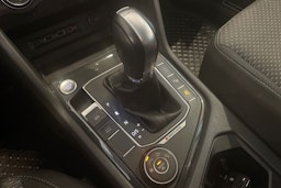 Harmaa Volkswagen Tiguan Allspace 2019 kuva 22.