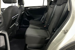 valkoinen Volkswagen Tiguan 2019 kuva 10.