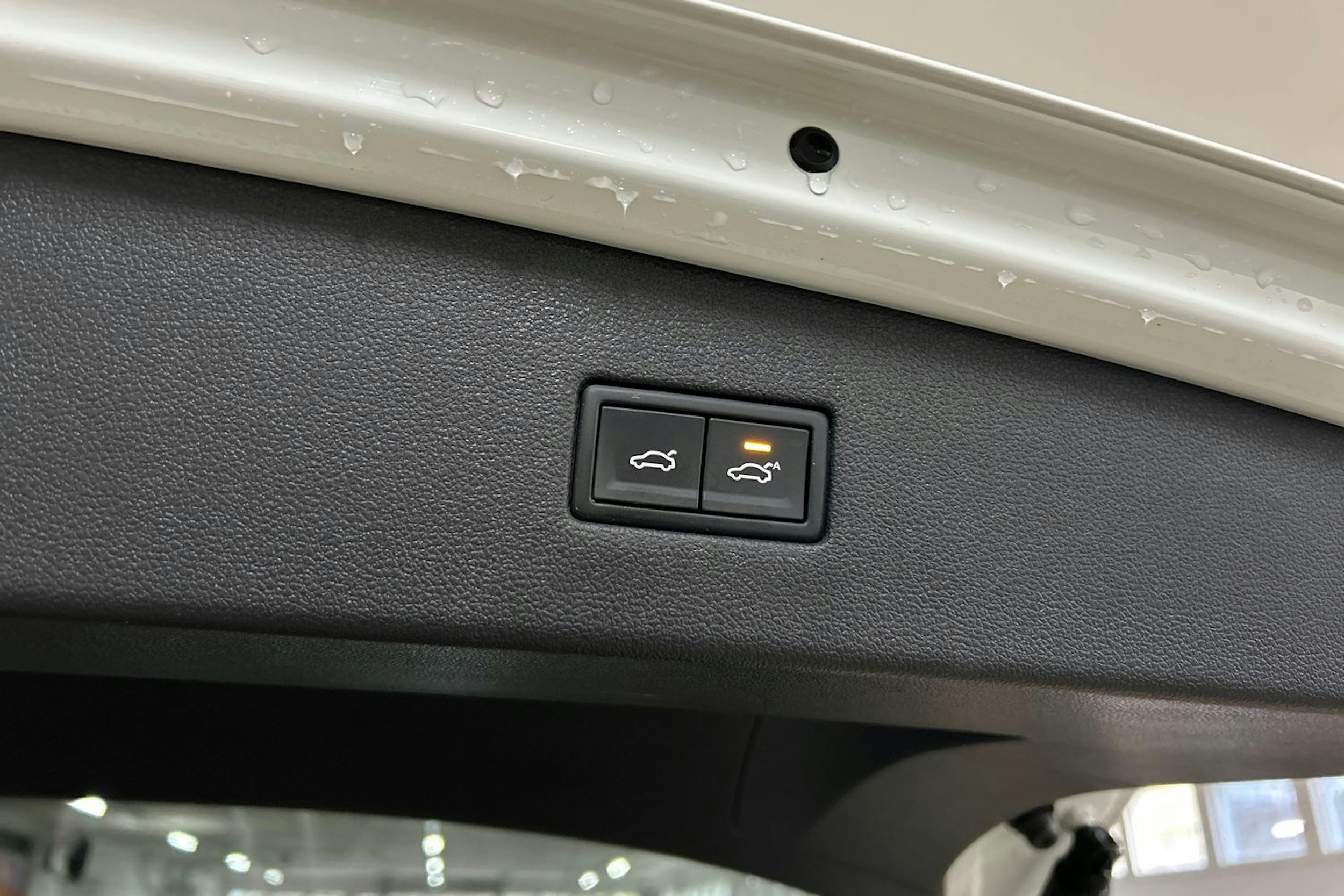 valkoinen Volkswagen Tiguan 2019 kuva 15.